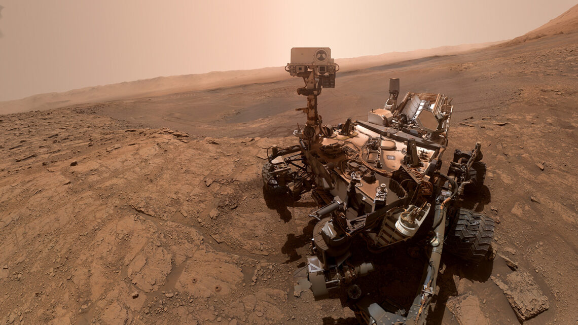 “Selfie” nga Roveri i NASA-s që zbriti në Mars (foto)