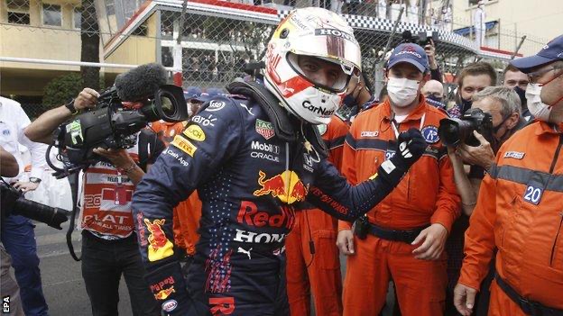 Grand Prix i Monakos: Max Verstappen i merr kryesimin e kampionatit Lewis Hamiltonit