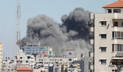 “Bota do të dijë më pak ç’po ndodh në Gaza”, u godit selia e gazetarëve (video)