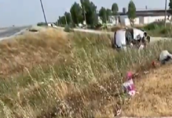 Përplasen dy makina në autostradën Fier Vlorë, mes të plagosurve një fëmijë në gjendje të rëndë