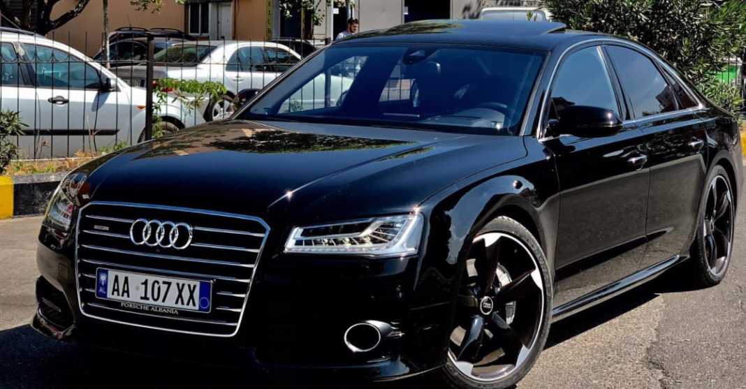 Makina e mallkuar e aksidntit në Vlorë! Ky është audi luksoz me të cilin udhëtonin tre të rinjtë