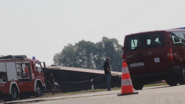 Në autobusin e tragjedisë ishin 15 fëmijë, një vajzë në gjendje të rëndë