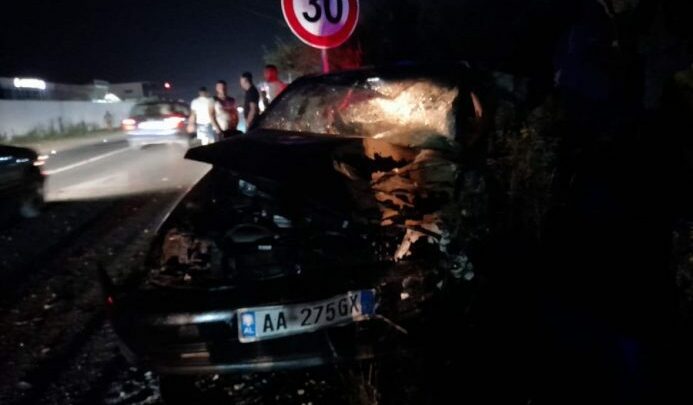 (Foto) Pamje e frikshme e makinave pas aksidentit në Fushë Krujë, humb jetën 1 person, 2 të plagosur