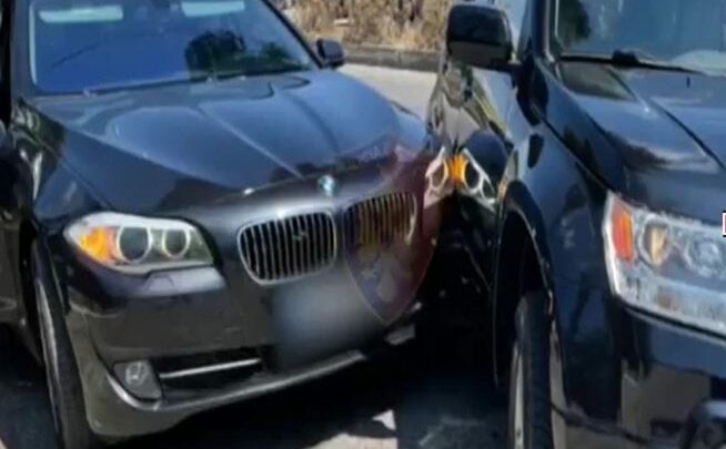 (VIDEO) BMW përplas Policinë, Operacionalja iu pret rrugën trafikantëve të kokainës