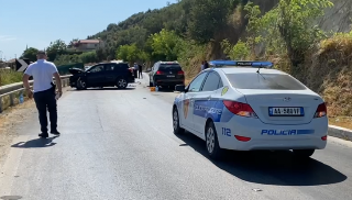 (VIDEO) Gjashtë të plagosur në Levan-Fier nga përplasja e 2 fuoristradave