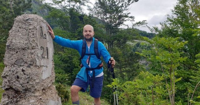 (VIDEO) Rrëzohen nga mali i Munellës disa alipinistë, mes tyre gazetari Alfred Lela. Një i plagosur dhe një i zhdukur