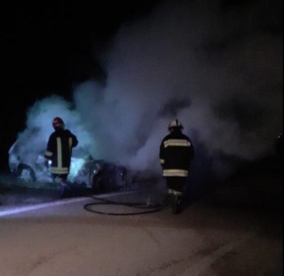 (VIDEO) U gjet i djegur brenda automjetit në “Krrabë”, zbardhet ngjarja: Viktima nga Elbasani…