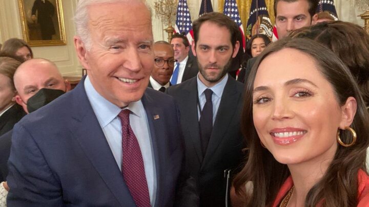 Eliza Dushku takohet në Shtëpinë e Bardhë me Joe Biden