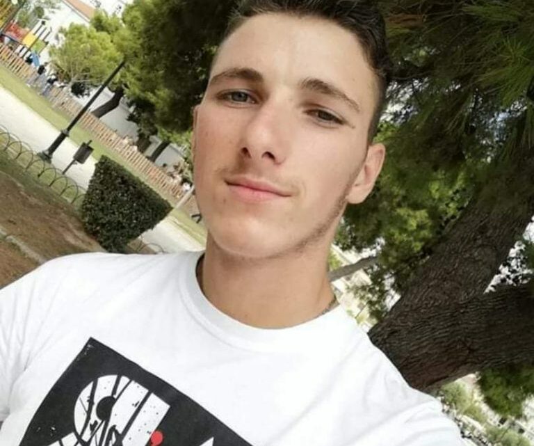 Tragjedi shqiptare në Greqi, 21-vjeçari i jep fund jetës pasi i dërgoi motrës një mesazh