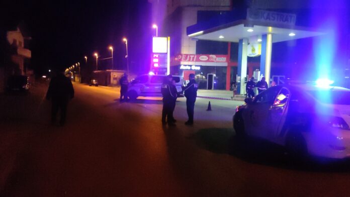 (VIDEO) Atentati ndaj kushëririt të “Kumbarit” në Shkodër, e qëlluan me pistoletë dhe u larguan me motor