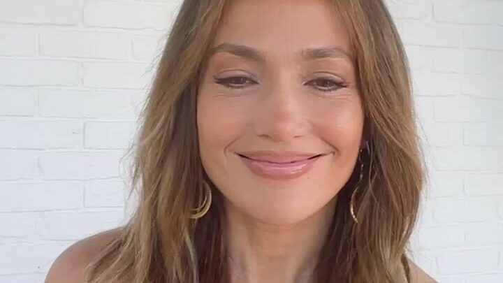 Jennifer Lopez përshëndet Shqipërinë në një video të publikuar në rrjetet sociale