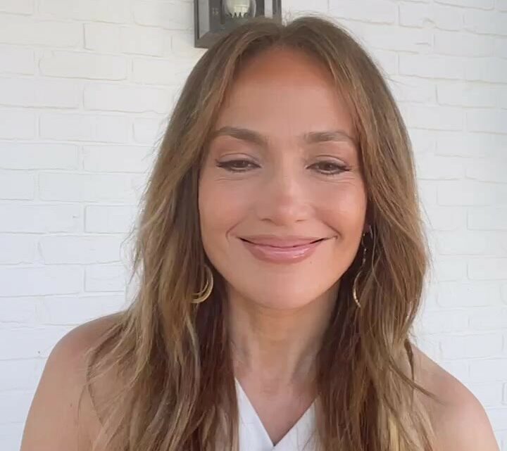 Jennifer Lopez përshëndet Shqipërinë në një video të publikuar në rrjetet sociale
