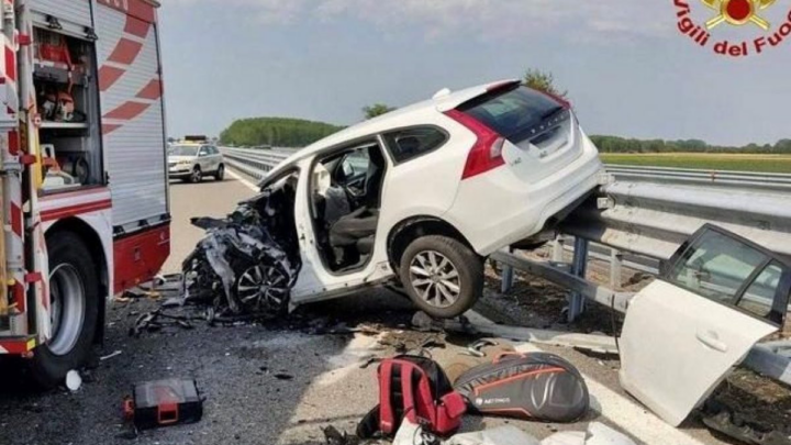 Italiani futet kundërvajtje dhe i merr jetën 35-vjeçares shqiptare në aksident