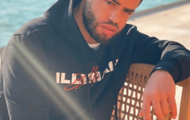 (VIDEO) Noizy rreh me grushta shokun e Stresit 