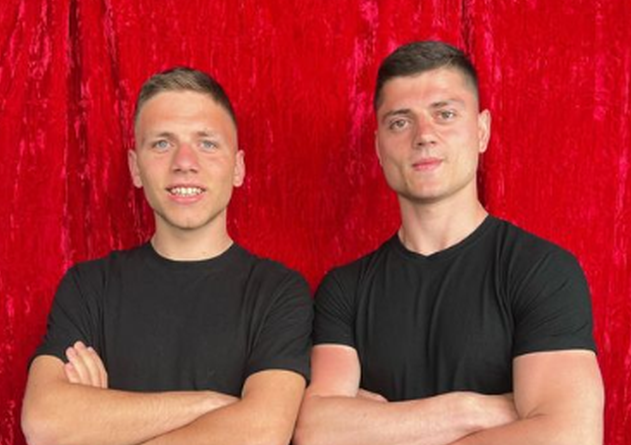 U bënë të famshëm në “America’s Got Talent”, dy vëllezërit shqiptarë arrijnë sukses edhe në Itali  
