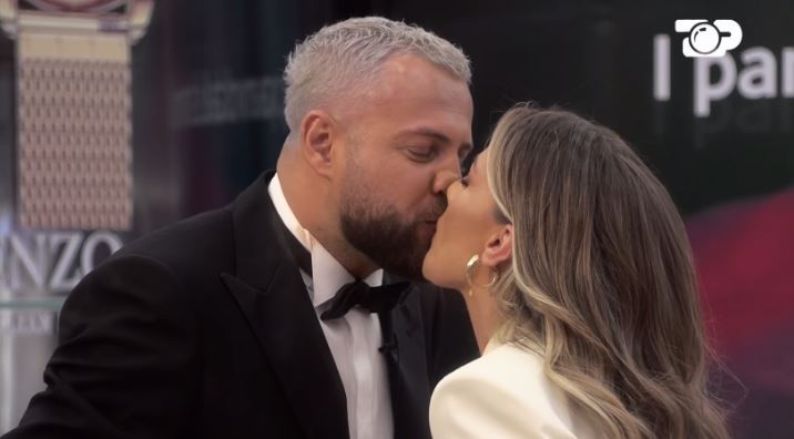 Puthje të nxehta të Luiz Ejllit me Olta Gixharin, detajet nga filmi i dy rivalëve të BBV