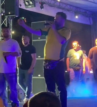 I gjuajnë gjatë koncertit, MC Kresha largohet nga skena