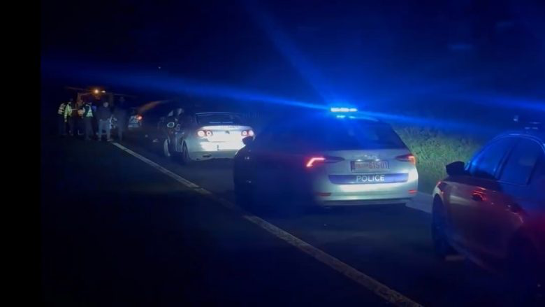 Gara me makina u merr jetën tre të rinjve, arrestohen dy shoferët