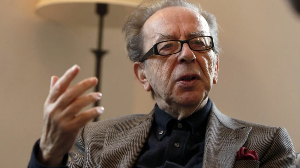 Mediat e huaja: Ismail Kadare, një dritë e ndritshme në ditët më të errëta të Shqipërisë