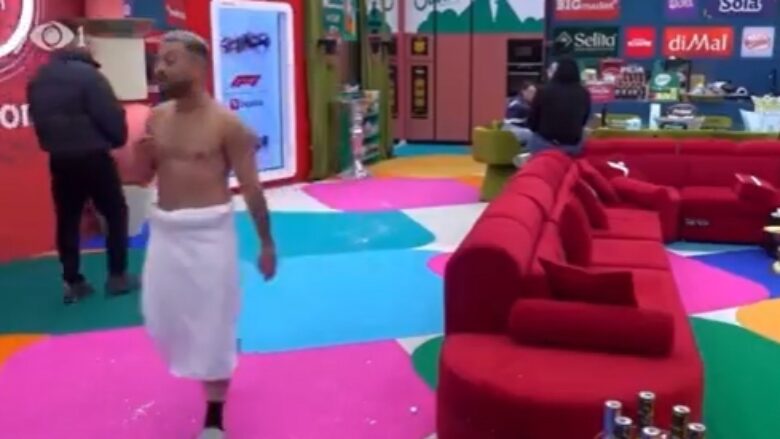 “Kujdes mikrofonin” – Gjesti kundërshton produksionin e Big Brother: S’ka kujdes.