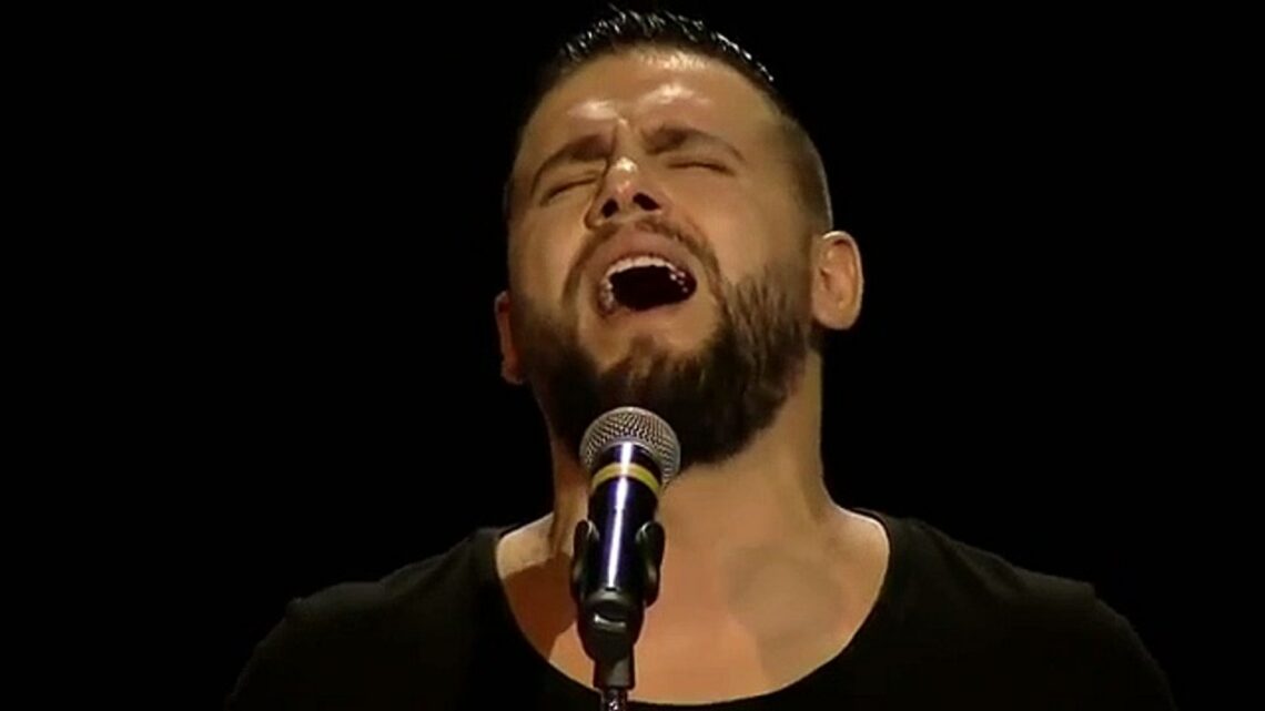 Flor Mumajesi kthehet në Tiranë, shfaqet me Brunon, Kejsi Tolën dhe Klajdi Harunin