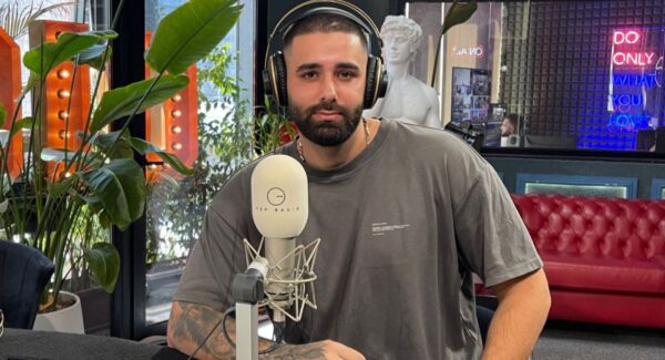 “Vajzat më afrohen për lekë…”/ Ish-konkurrenti i “Për’puthen”: Në dashuri ka interes…