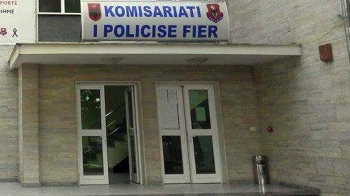 Policia e Fierit gjen në rrugë 13-vjeçaren e shokuar, dy persona nën hetim, një 30-vjeçar në kërkim për abuzimin, familja denoncoi largimin nga shtëpia…