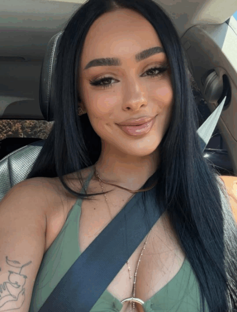 Egli shfaqet ‘zjarr’ nga vetura: Vendos rripin, gati për udhëtim