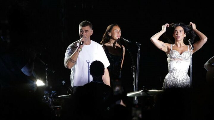 Dua Lipa këndon në shqip këngën “Era” me babain e saj Dukagjinin në ‘Sunny Hill’