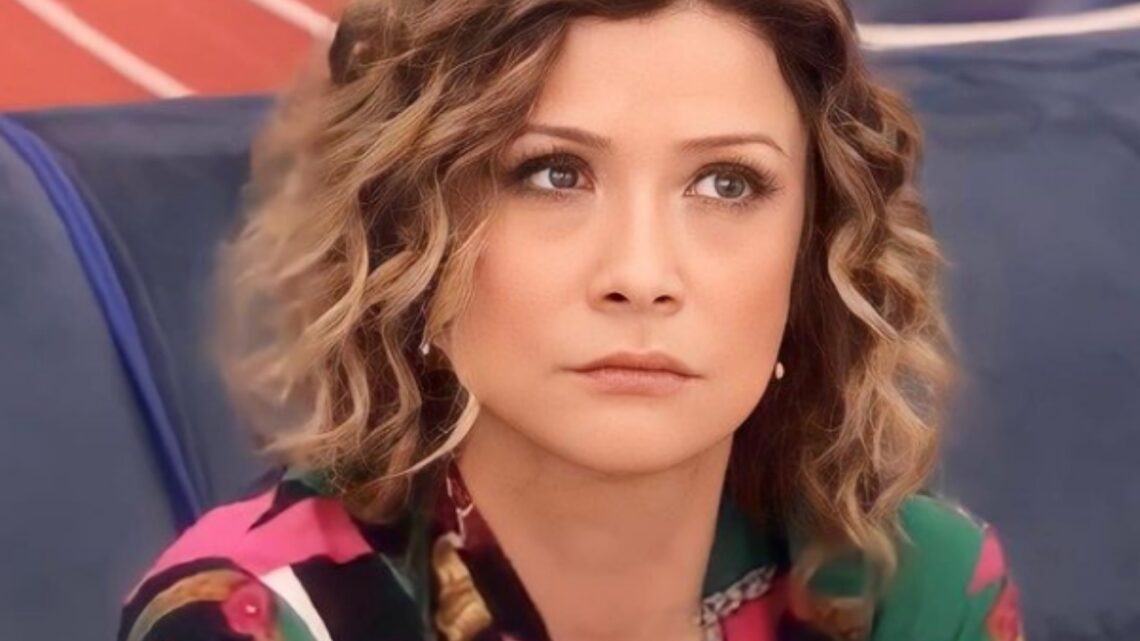 “Ka mbetur e paralizuar pas ishemisë”, Egla Ceno tregon gjendjen shëndetësore të nënës së saj