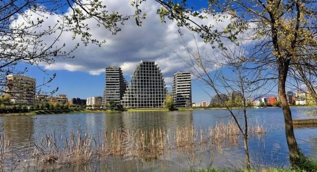 KLSH: Në Liqenin Artificial të Tiranës shkarkohen ujëra të ndotura urbane