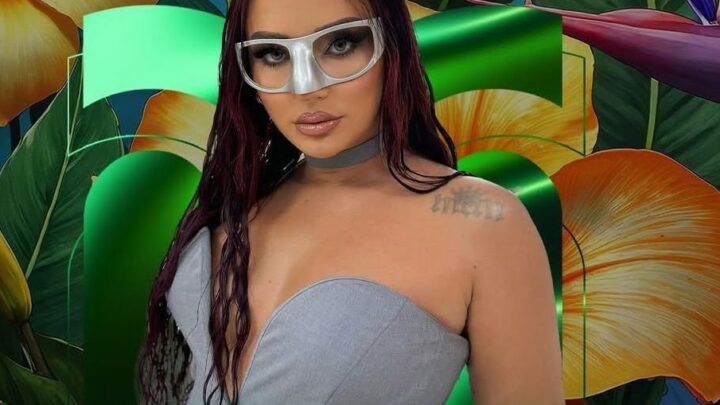 Ronela Hajati nxjerr fotot duke marrë serum, ja gjendja e këngëtares