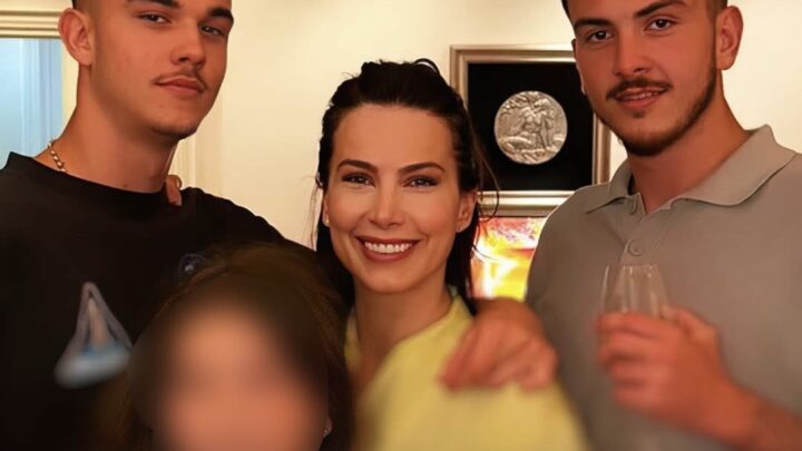 Rrahën policët e Komisariatit 2 të Tiranës, në pranga dy djemtë e Valbona Selimllarit