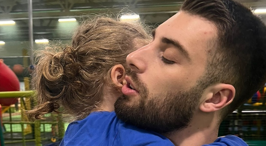 “Kam humbur çdo kontakt me djalin”/ Meriton Mjekiqi i drejtohet ish-gruas: Kur ta takoj do t’i them të vërtetën time “Kam humbur çdo kontakt me djalin”/ Meriton Mjekiqi i drejtohet ish-gruas: Kur ta takoj do t’i them të vërtetën time