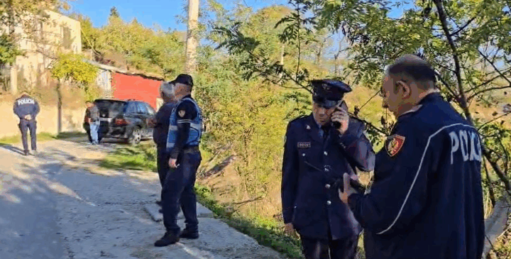 Djali vrau babain në Durrës, fqinjtë: Autori ishte kthyer nga Italia, viktima jetonte me një grua tjetër