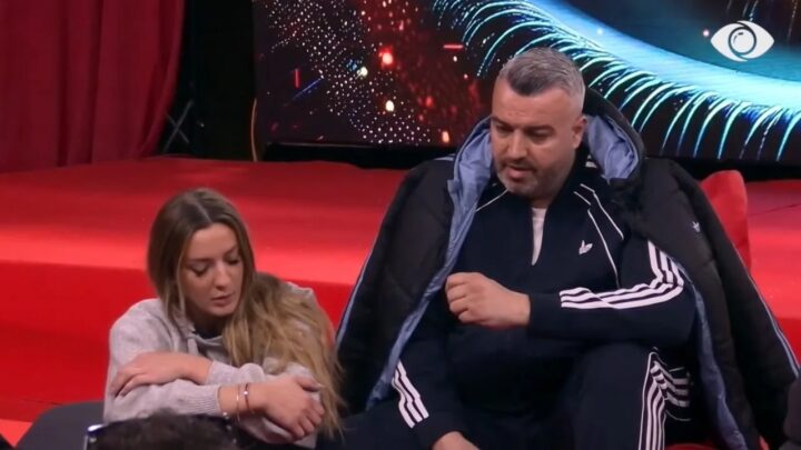 “S’më interesonte nëse ishte gjallë ose vdekur”/ Rogerti qan për vëllain: U prishëm për para dhe prona